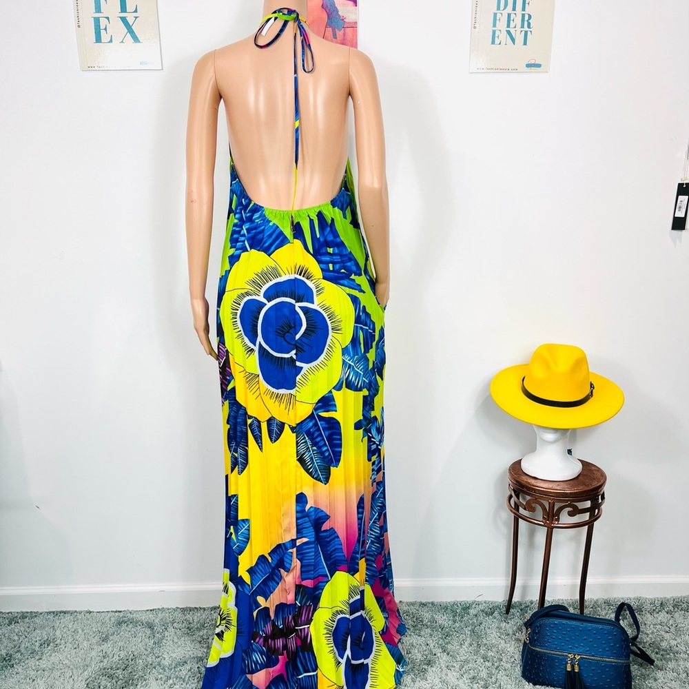 Tracey Halter Maxi Dress: 1X - Picture 3 of 4